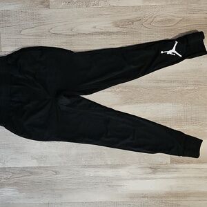 Youth boys Sz Medium 10-12 black nike Jordan joggers